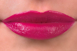 Amp It Up: The Magenta Lipstick Review